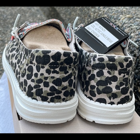 Hey Dude Shoes Wendy Aztec Jungle Beige 